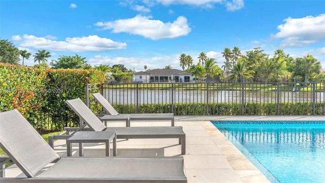 16772 Botaniko Drive S, Weston, FL 33326