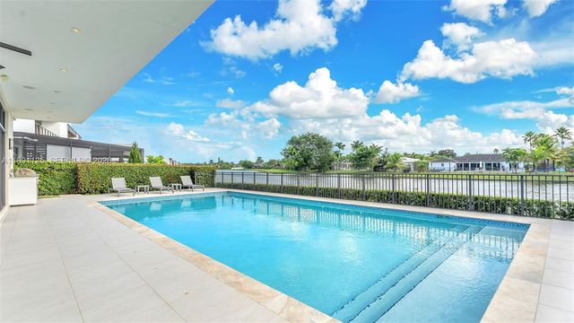 16772 Botaniko Drive S, Weston, FL 33326