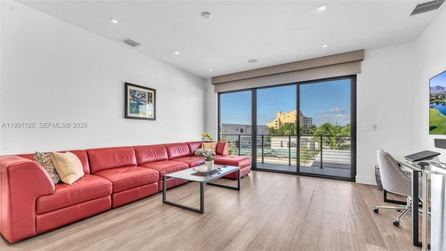 16772 Botaniko Drive S, Weston, FL 33326