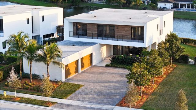 16772 Botaniko Drive S, Weston, FL 33326