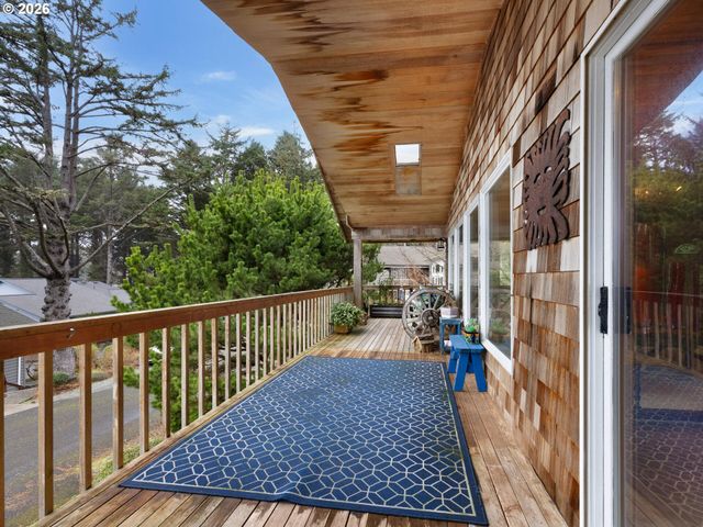 163 AMBER Ln, Cannon Beach, OR 97110