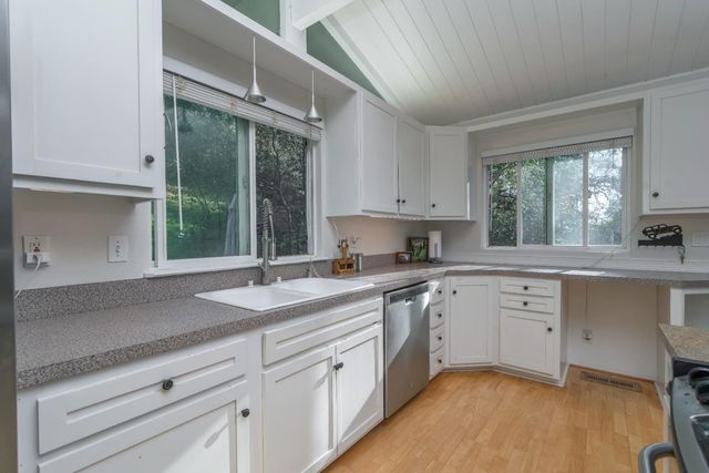 2869 Cascade Trl, Cool, CA 95614