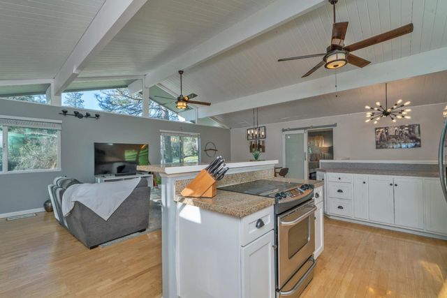 2869 Cascade Trl, Cool, CA 95614