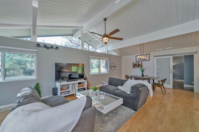 2869 Cascade Trl, Cool, CA 95614