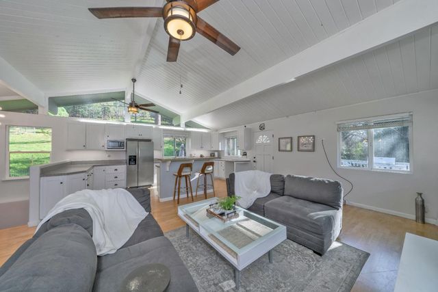 2869 Cascade Trl, Cool, CA 95614