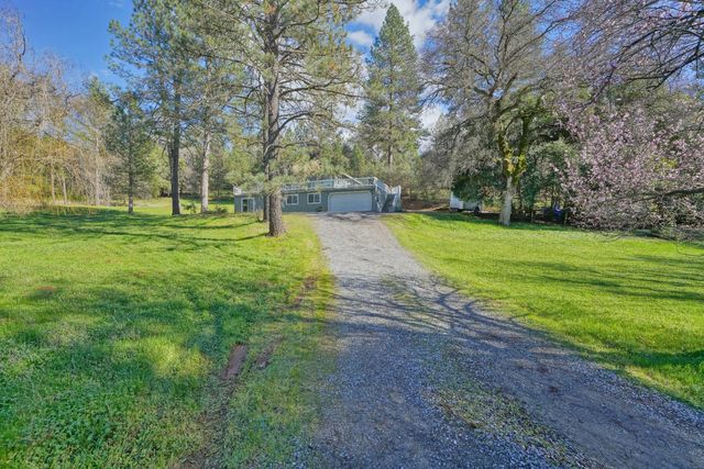 2869 Cascade Trl, Cool, CA 95614