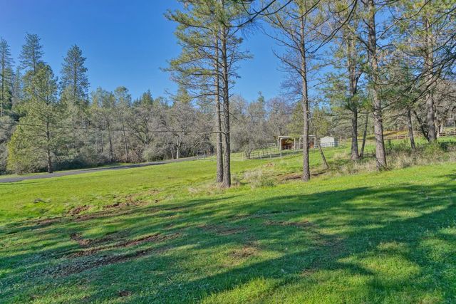 2869 Cascade Trl, Cool, CA 95614