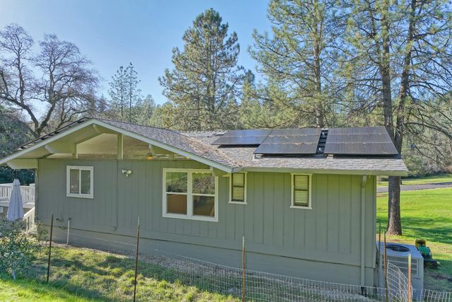 2869 Cascade Trl, Cool, CA 95614