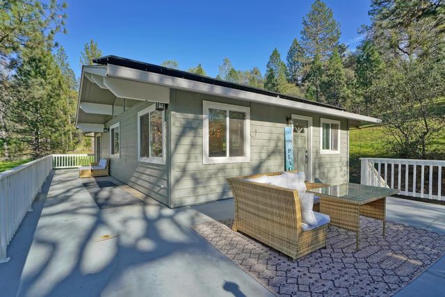 2869 Cascade Trl, Cool, CA 95614