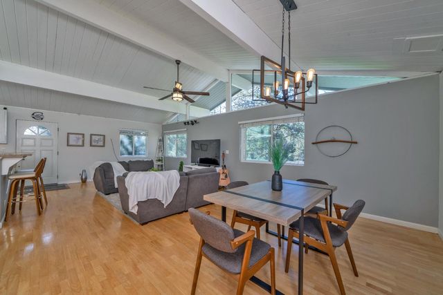 2869 Cascade Trl, Cool, CA 95614