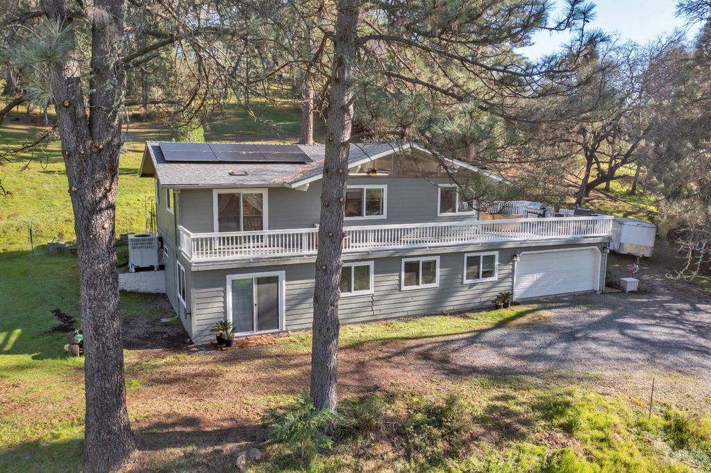 2869 Cascade Trl, Cool, CA 95614