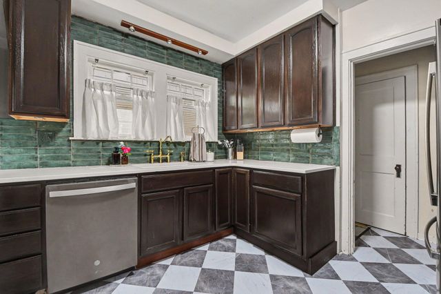 319 Glenhaven Avenue Nw, City Of Grand Rapids, MI 49504