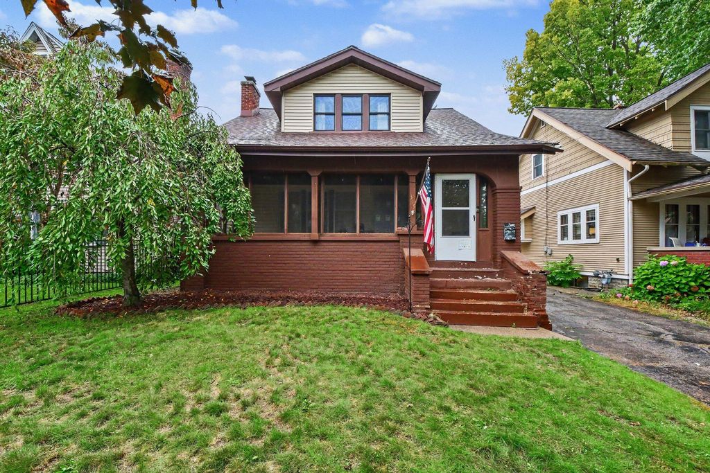 319 Glenhaven Avenue Nw, City Of Grand Rapids, MI 49504