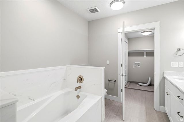 725 EAGLE PASS, North Salt Lake, UT 84054