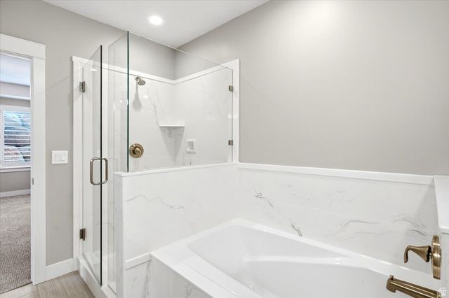 725 EAGLE PASS, North Salt Lake, UT 84054