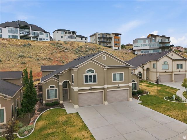 725 EAGLE PASS, North Salt Lake, UT 84054