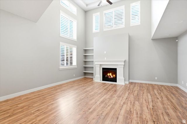 725 EAGLE PASS, North Salt Lake, UT 84054
