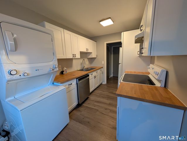 21 Enid Street APT A, Bridgeport, CT 06606