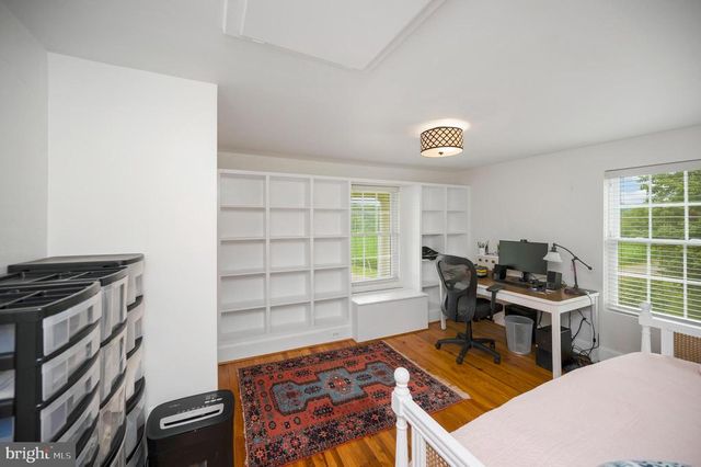 11119 LEES MILL RD, Remington, VA 22734