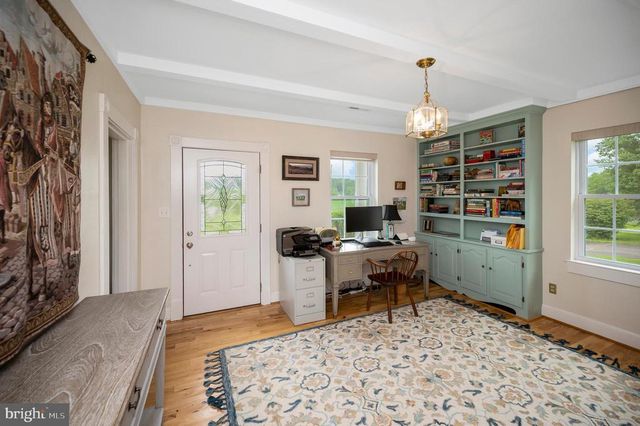 11119 LEES MILL RD, Remington, VA 22734