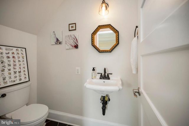 11119 LEES MILL RD, Remington, VA 22734