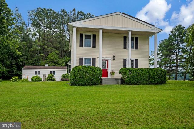 11119 LEES MILL RD, Remington, VA 22734
