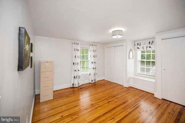 11119 LEES MILL RD, Remington, VA 22734