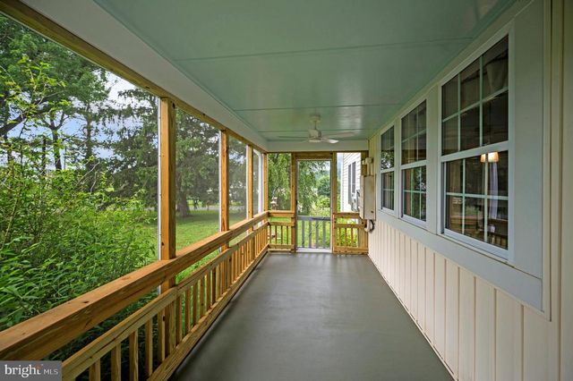 11119 LEES MILL RD, Remington, VA 22734