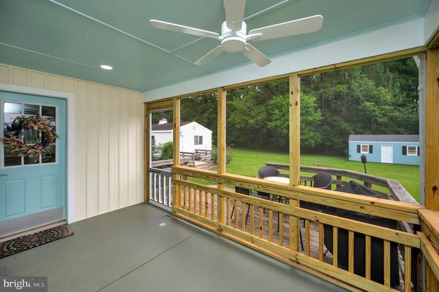 11119 LEES MILL RD, Remington, VA 22734