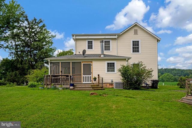 11119 LEES MILL RD, Remington, VA 22734