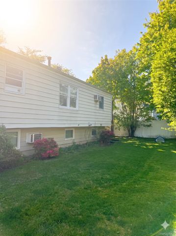 29 Ripley Drive, Northport, NY 11768