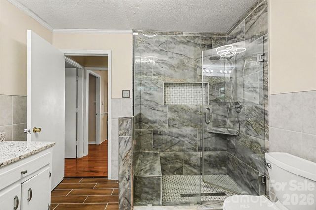 1306 Mooresville Road, Kannapolis, NC 28081
