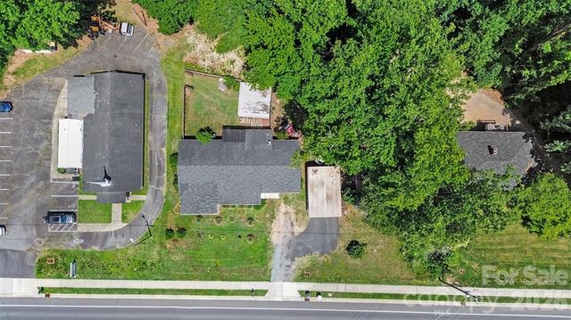 1306 Mooresville Road, Kannapolis, NC 28081