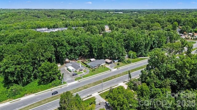 1306 Mooresville Road, Kannapolis, NC 28081