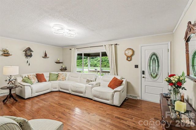 1306 Mooresville Road, Kannapolis, NC 28081