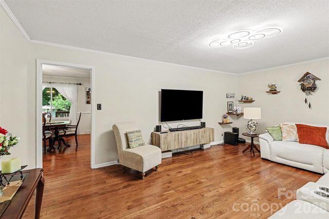 1306 Mooresville Road, Kannapolis, NC 28081