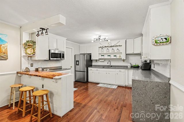 1306 Mooresville Road, Kannapolis, NC 28081