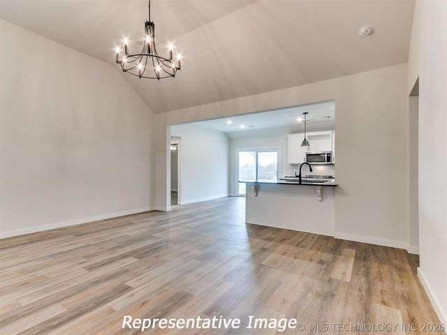 13538 N 60th East Place, Collinsville, OK 74021