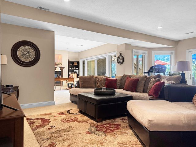 4096 Middle Urbana Road, Urbana, OH 43078