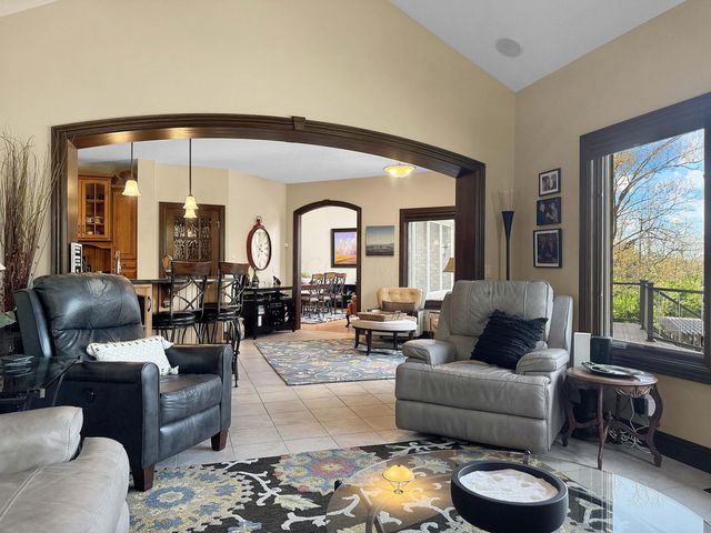 4096 Middle Urbana Road, Urbana, OH 43078