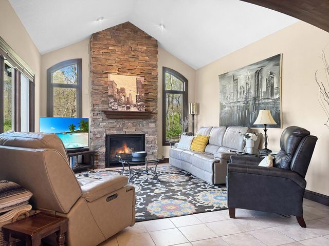 4096 Middle Urbana Road, Urbana, OH 43078