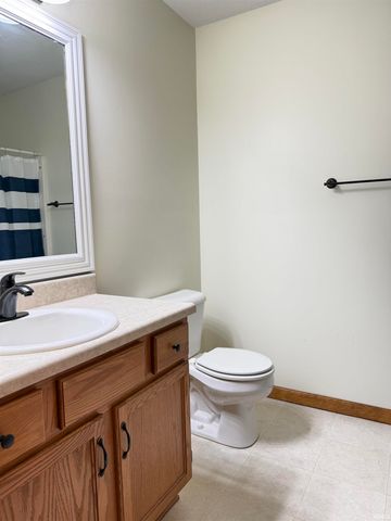 5703 Dennison Drive, Fort Wayne, IN 46835