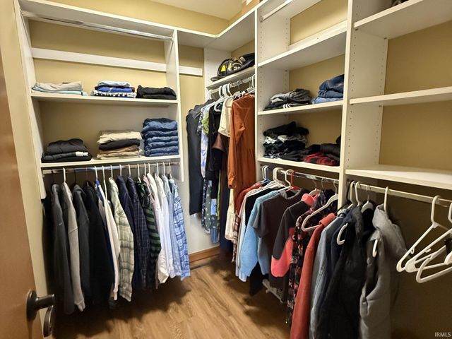 5703 Dennison Drive, Fort Wayne, IN 46835