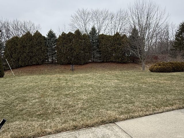 5703 Dennison Drive, Fort Wayne, IN 46835