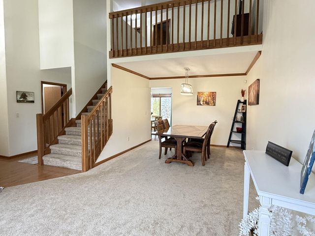 5703 Dennison Drive, Fort Wayne, IN 46835