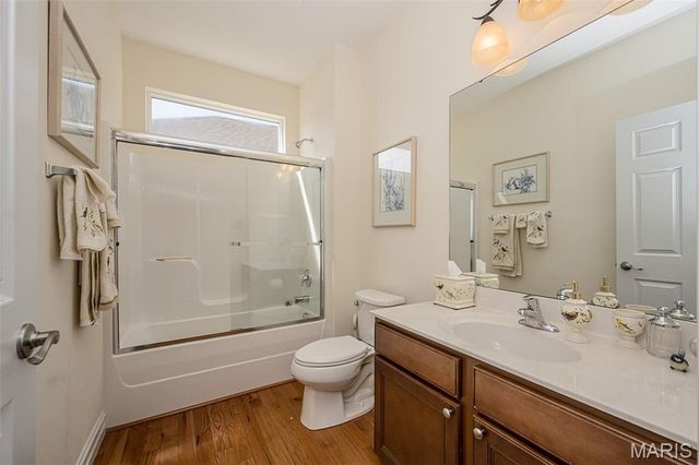 1210 Emerald Gardens Drive, St Peters, MO 63376