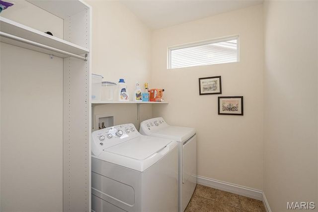 1210 Emerald Gardens Drive, St Peters, MO 63376