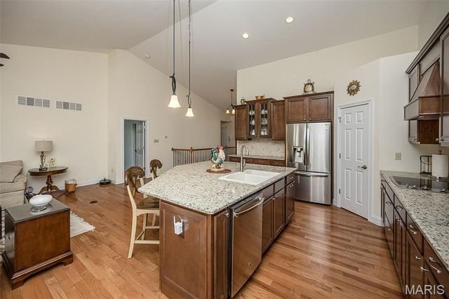 1210 Emerald Gardens Drive, St Peters, MO 63376