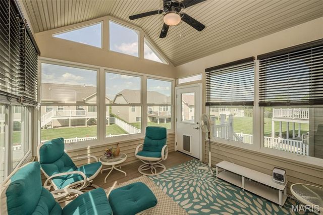 1210 Emerald Gardens Drive, St Peters, MO 63376