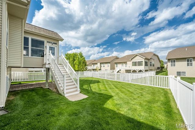 1210 Emerald Gardens Drive, St Peters, MO 63376